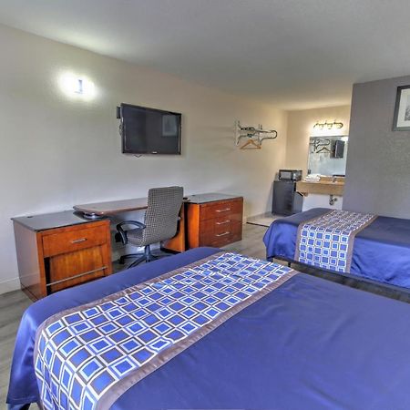 Budget Lodge Churchland Чесапик Экстерьер фото