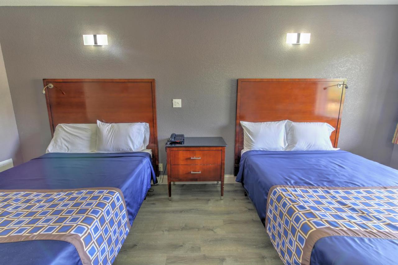 Budget Lodge Churchland Чесапик Экстерьер фото
